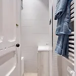 Nice Apartment In Calle Hortaleza 96